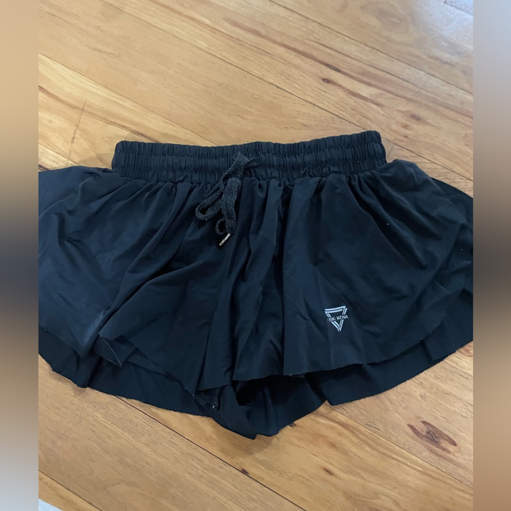 Keiki Kona black shorts